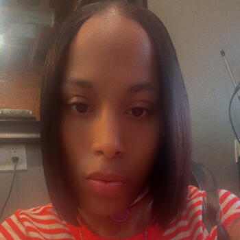 Babysitter Chicago: Jori Dixon