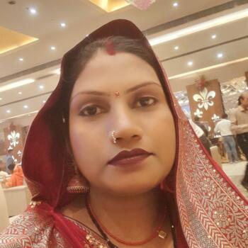 Nanny in Delhi: Sangeeta