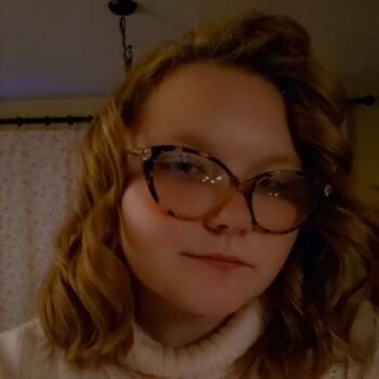 Babysitter Lakewood (Ohio): Emily