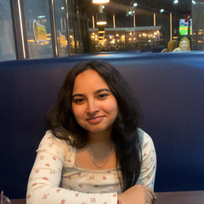 Baby-sitter in Surrey: Nav