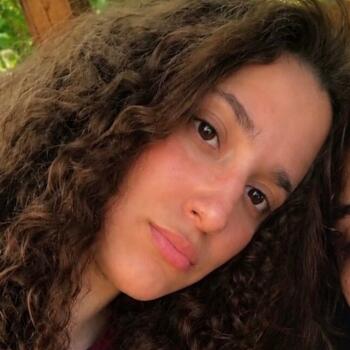 Babysitter in Amman: Maria