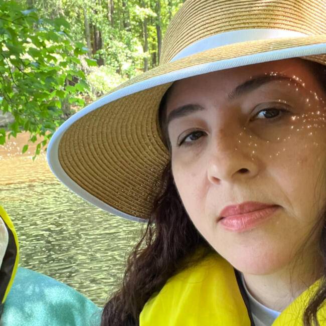 Babysitter in Florida: Isaura