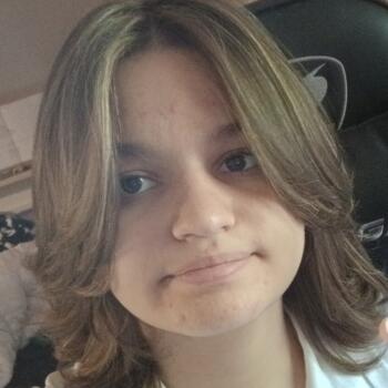 Babysitter in Châteauneuf (Bourgogne-Franche-Comté): Célestine