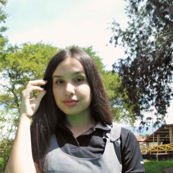Niñera en San Antonio de Tejar: Ana