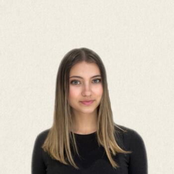 Babysitter in Artigues-près-Bordeaux: Anna