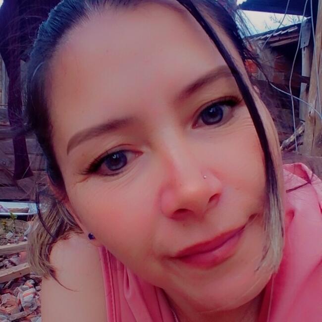 Babysitter in Pilar: Noemi