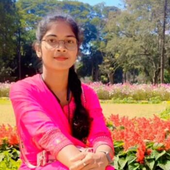 बंगलौर में आया: Roshni Tete