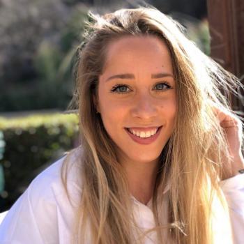 Nannies in Weybridge: Gemma