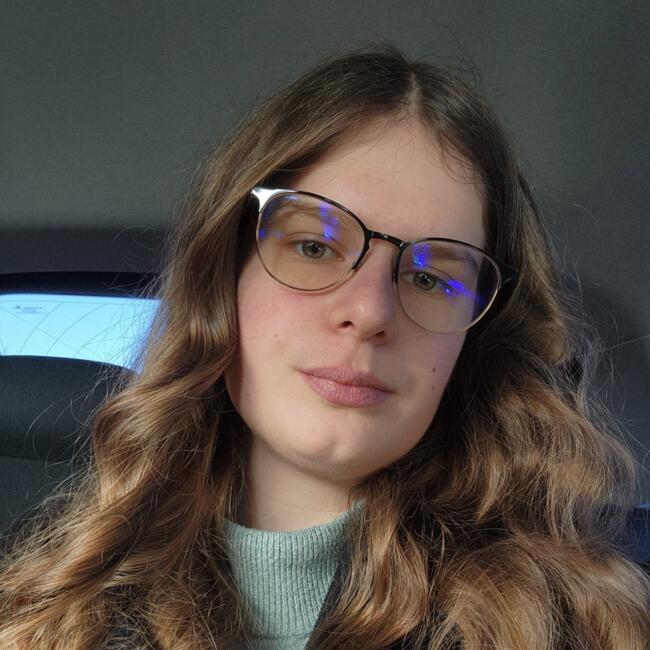 Babysitter in Oradea: Claudia