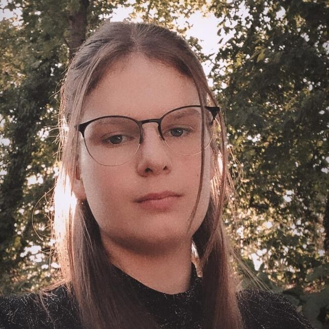 Babysitter in Oradea: Claudia