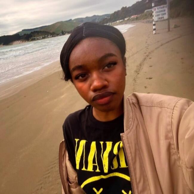 Babysitter in Masterton: Hannah