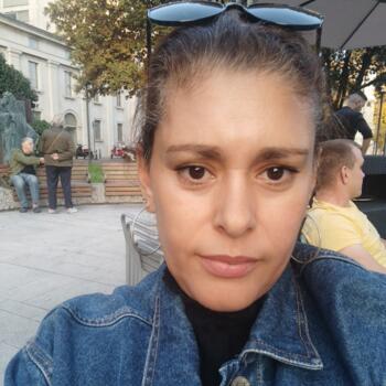 Babysitting job in Bergamo: babysitting job Henda