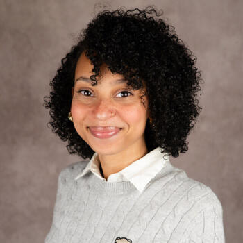 Babysitter in Hartford: Jillian