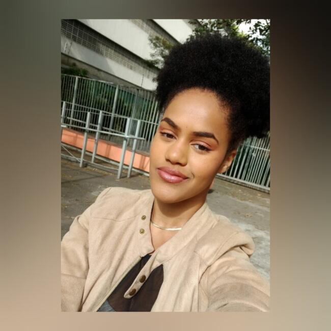 Babysitter in São Paulo (São Paulo): Aline
