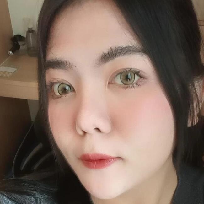 Babysitter in Bangkok: Yuliana