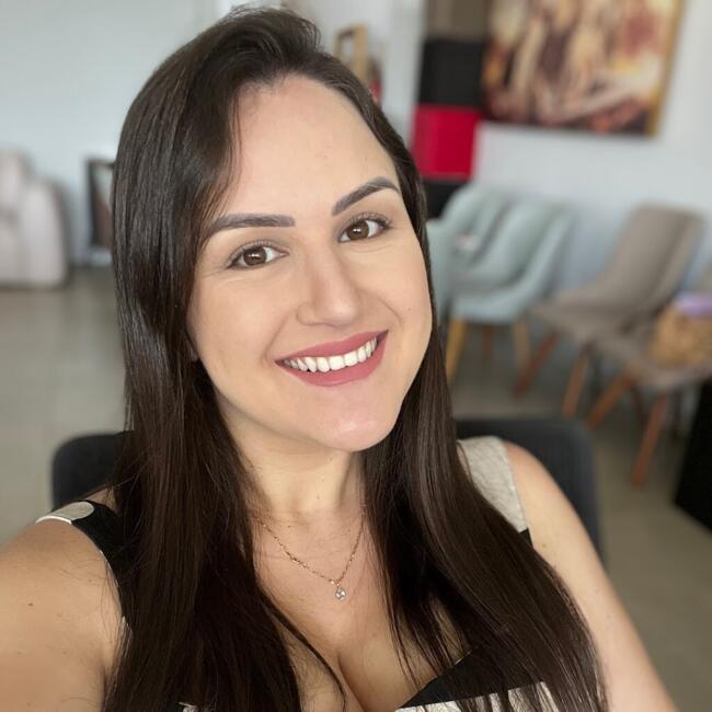 Emprego de babá em Bento Gonçalves: Maiara