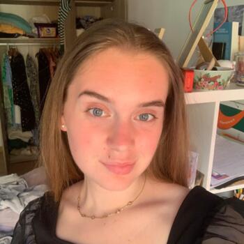 Canguro en Torrelavega: Tiphaine