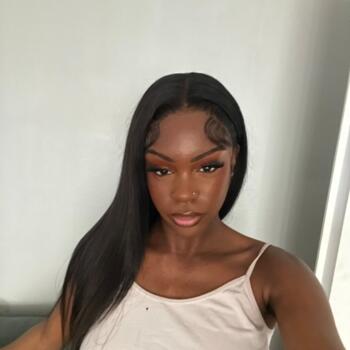 Babysitter in Le Mée-sur-Seine: Chloe