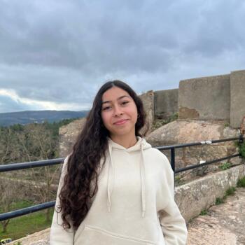 Babysitter in Miragaia: Jhosiana