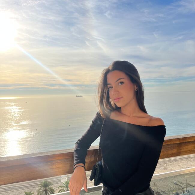 Babysitter in Sant Cugat del Vallès: Irene