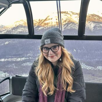 Babysitter Edmonton: Annika