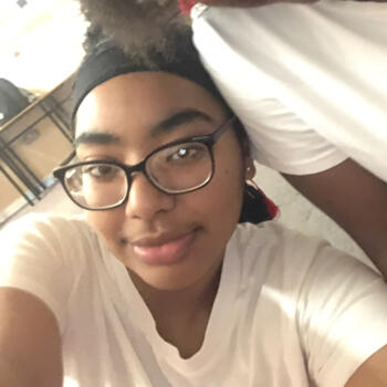 Babysitter in Galway: Yusr