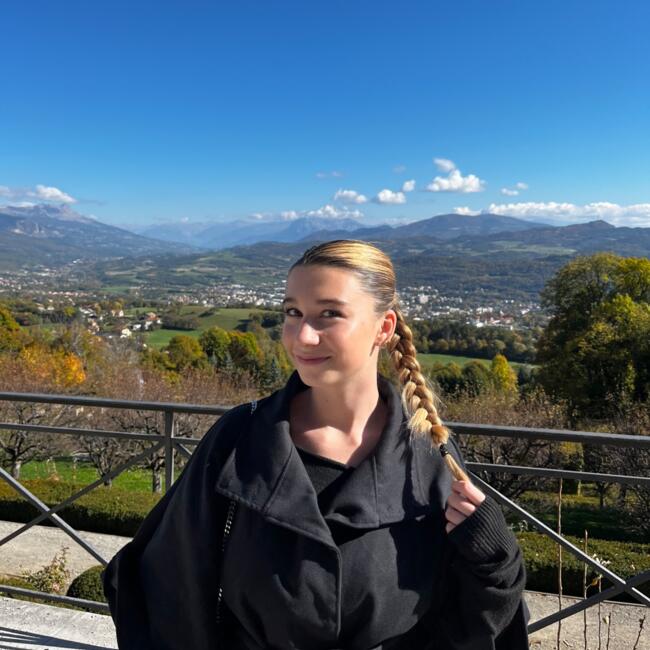 Babysitter in Bouc-Bel-Air: Annabelle