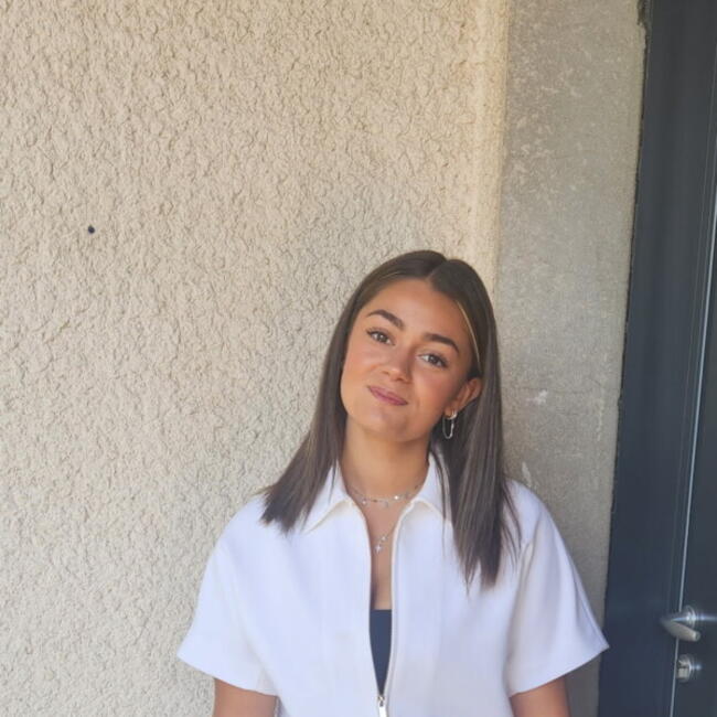 Babysitter in Bourgoin-Jallieu: Hermine