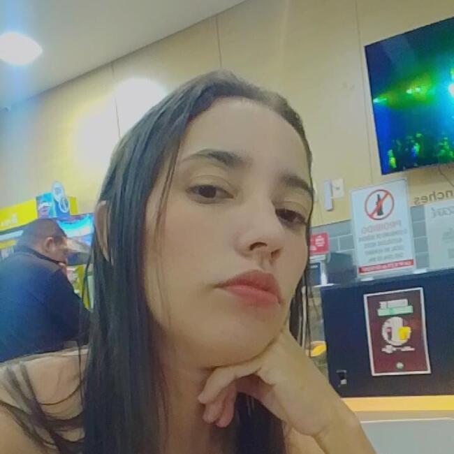 Babysitter in Maracanaú: Julia