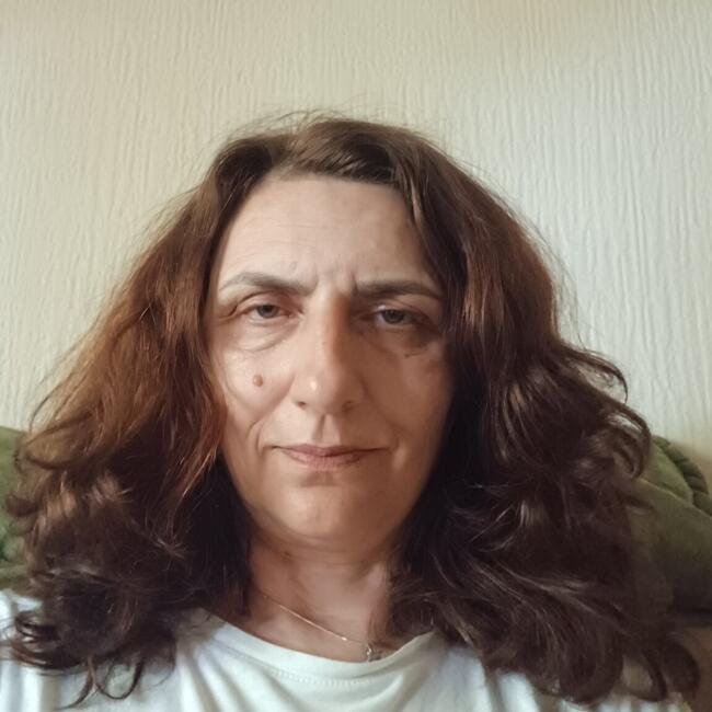 Babysitter in Niš: Dalida