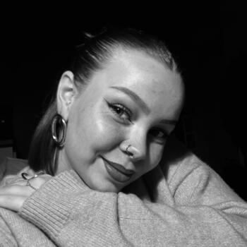 Babysitter in Nantes: Lola