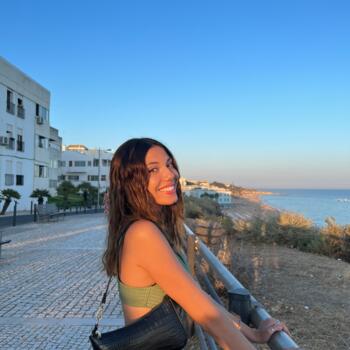 Baby-sitter in Schengen: Laura