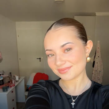 Baby-sitter in La Chaux-de-Fonds: Joyce