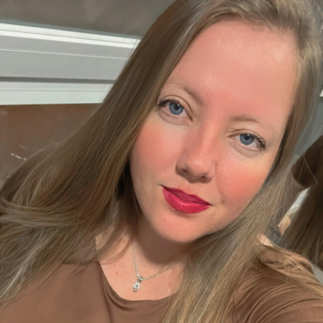 Babysitter em Almada: Juliane