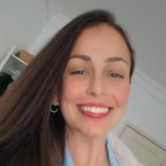 Babysitter in Lisbon: Caroline