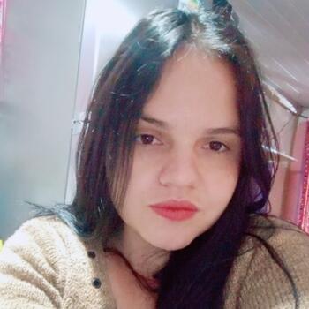 Babysitter in Pinhais: Raquel