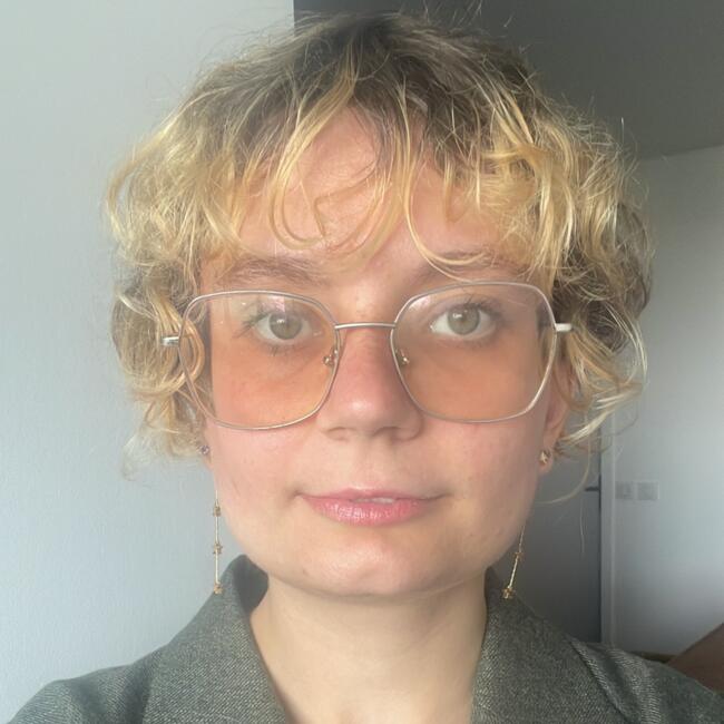 Babysitter in Athis-Mons: Sarah