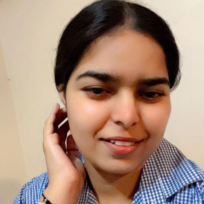 Baby-sitter in Waterloo: Pawanpreet