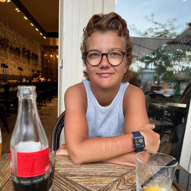 Babysitter in Ostende: EMMANUELLE