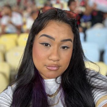 Babysitter in Belford Roxo: Emily