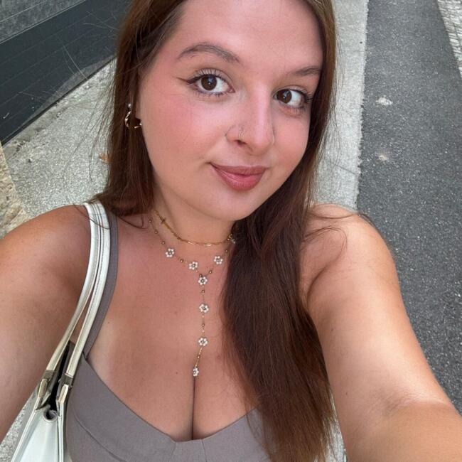 Babysitter in Baule: Lauriane