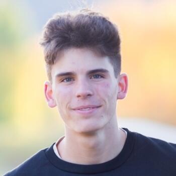 Babysitter in Moreno Valley: Gifford