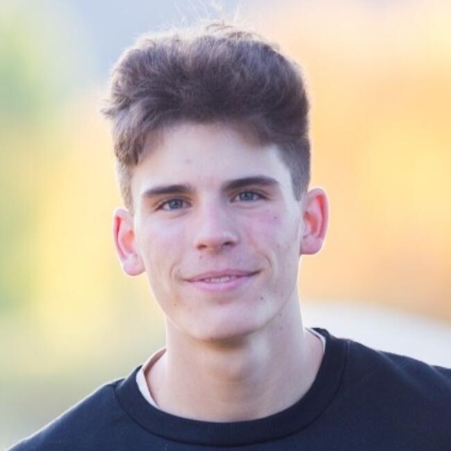 Babysitter in Moreno Valley: Gifford