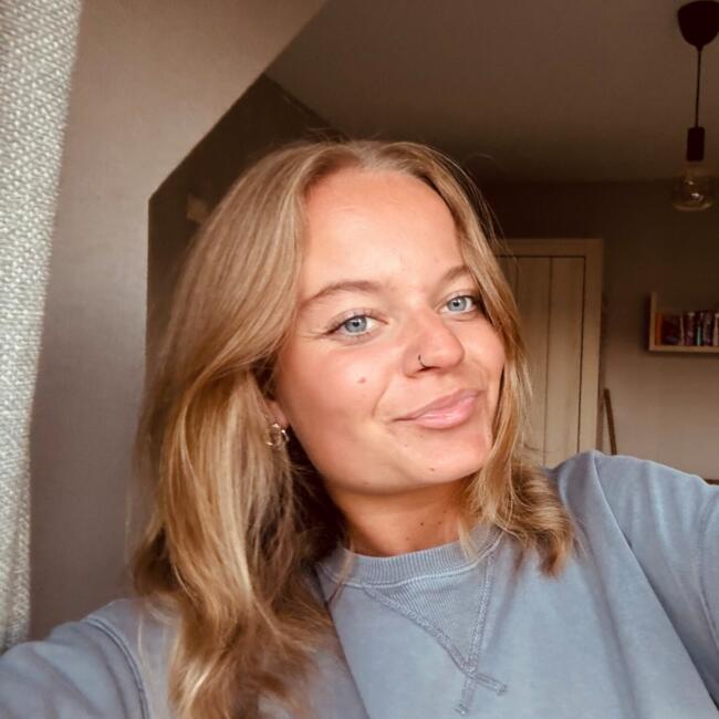 Babysitter in Blankenberge: Yana