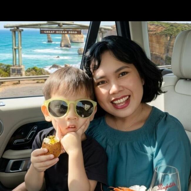 Babysitting job in Tangerang: Christine