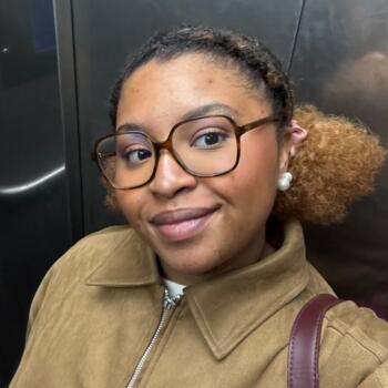 位于维勒蒙布勒的临时保姆: Inès Rihanna