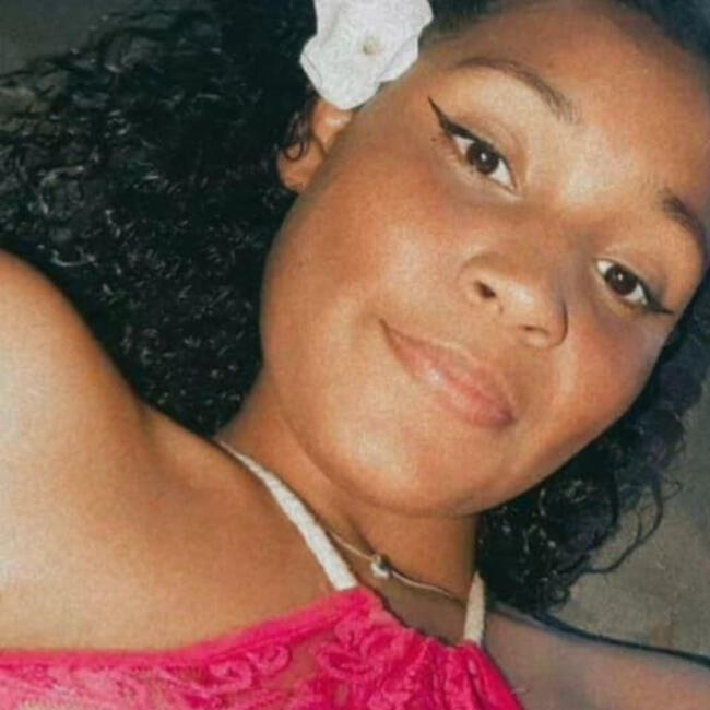 Babá em Vila Velha: Kallyta