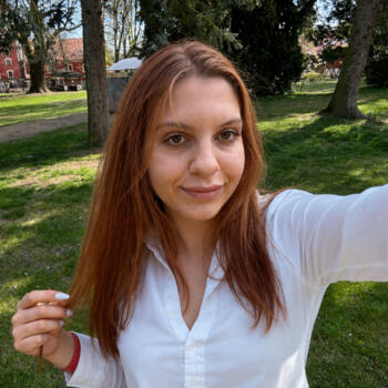 Babysitter Prague: Linda