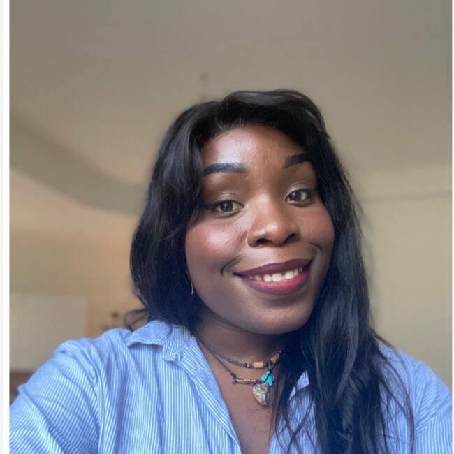 Babysitter in Nice: Célia