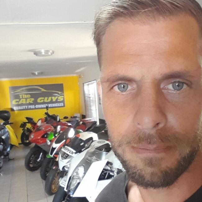 Babysitter in Port Elizabeth: Raybytels